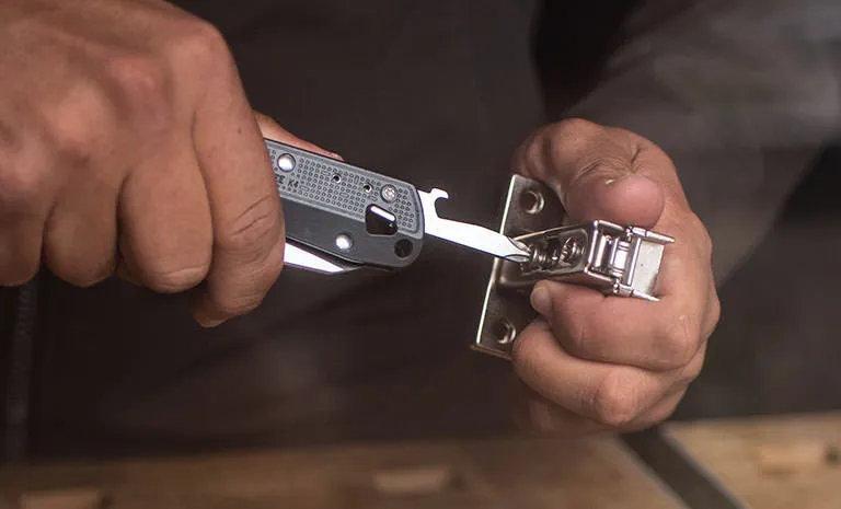 LEATHERMAN FREE K4 GRAY NYLON