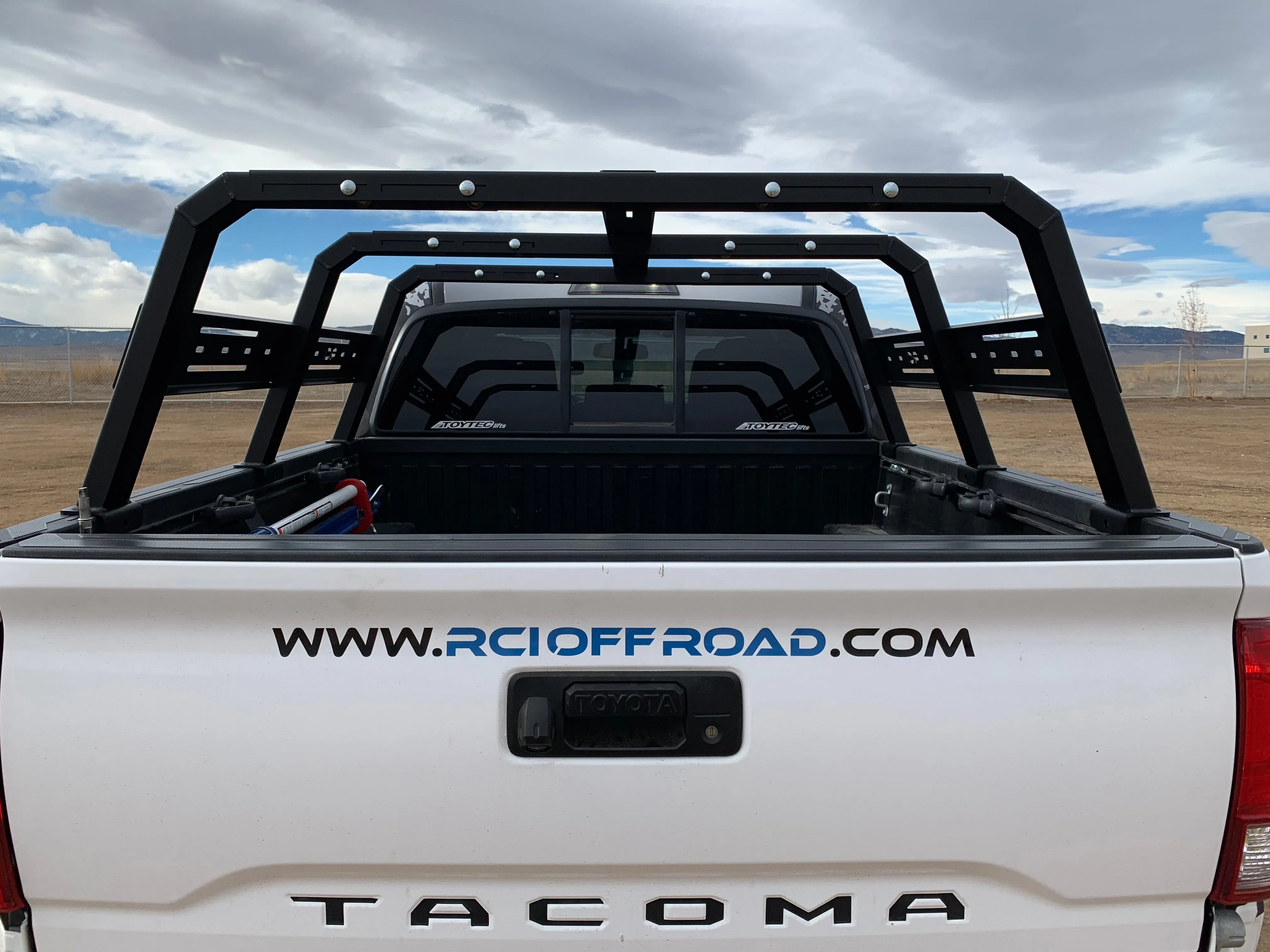 RCI Metalworks 18" Adjustable Bed Rack