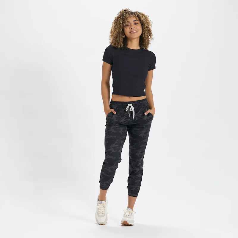 Vuori Pose Fitted Tee - Black